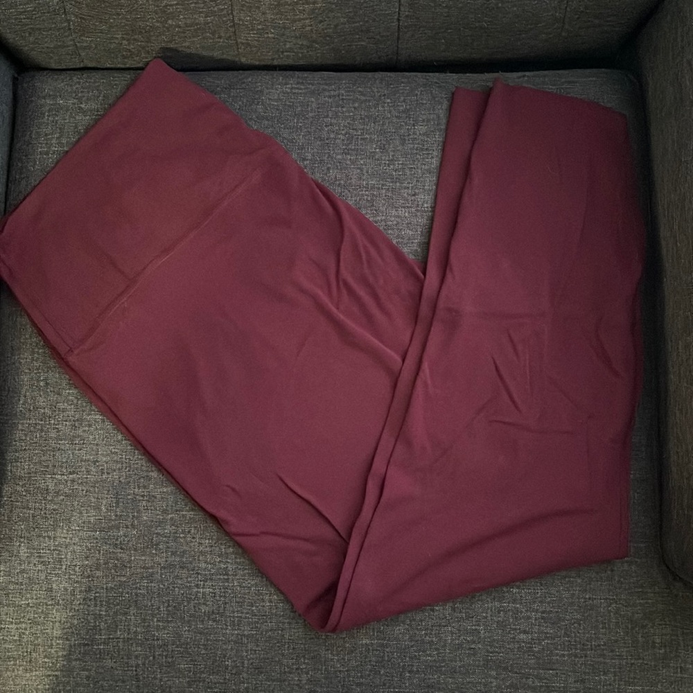 Nike Yoga Crop Leggings